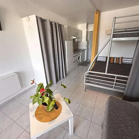 4 Pers. Avec Piscine A 200m De La - Port Camargue - Fr-1-731-72 Daire *